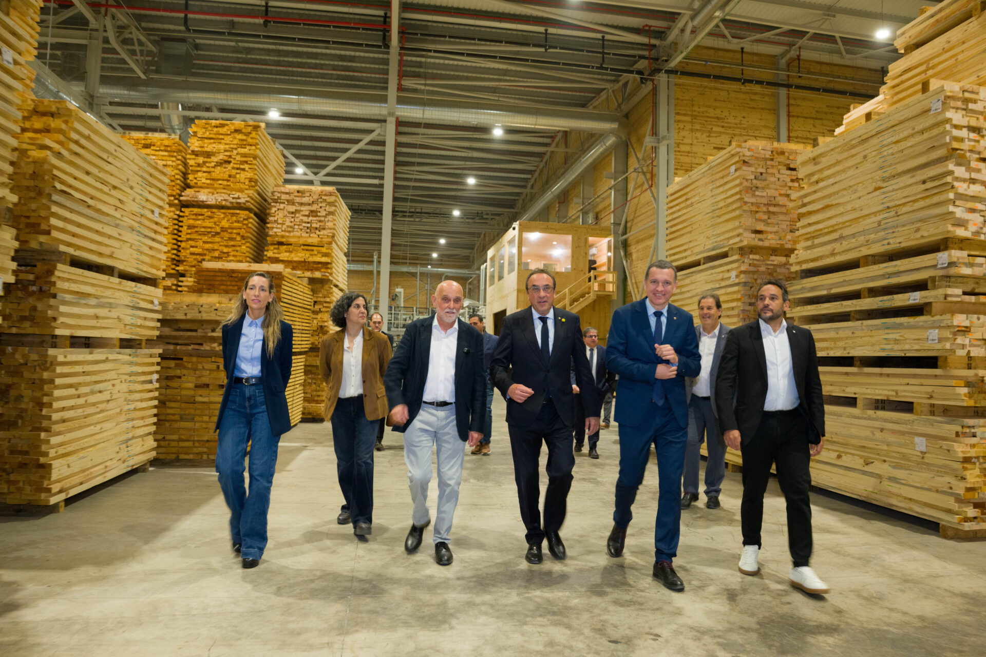 Grup Boix inaugura la seva nova planta de CLT a Puig-reig amb la presència de representants institucionals i empresarials
